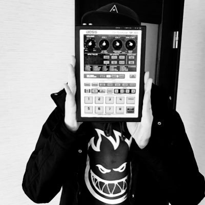 wonderlounge1's profile picture. 好きな音楽に囲まれて、好きなモノに囲まれる。