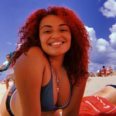 AlmonteBrianna's profile picture. IG: c.u.r.l.z