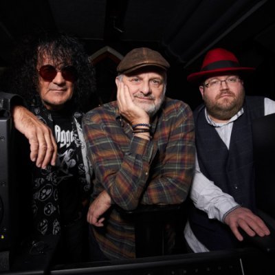 thelongroadband's profile picture. Making Moonshine Music: taking a few simple, authentic ingredients, adding a little heat & magic to conjure up some rare, raw spirit. Renegade Americana.