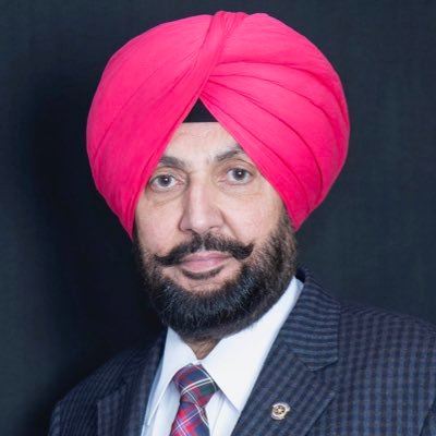 Radio Broadcaster . News Director CKYE RED FM 93.1 Vancouver, 89.1 Surrey. You can tweet in Punjabi too : Email harjinder@harjinderthind.com