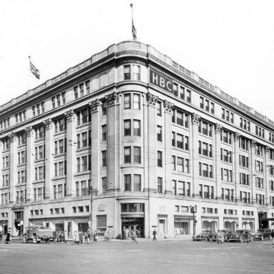 Working towards a public vision for the Hudson's Bay Building in Winnipeg. contact us: baybuildingwpg@gmail.com