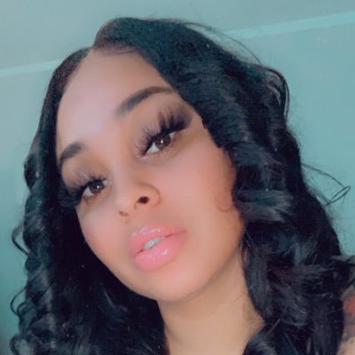 IG: Pretty&Paid Collections✨ Chicago Lash Technician #Gemini♊️ #IamHumble❣️ Mother of ☝🏼👩‍👧