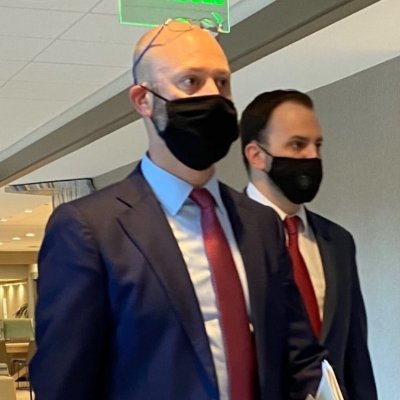 KGlo4KY's profile picture. Dad, attorney, curtain, AGJA, dog man