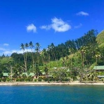 Daku is a 3 star resort on vanua levu.
We are located in the province of Cakaudrove, 10 munutes away from Savusavu airport and 4 minutes outside of town.