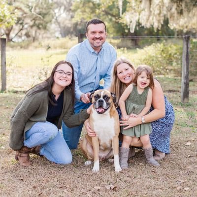 Husband, Father of 2 girls, enjoyer of tailgating and keeper of stats.