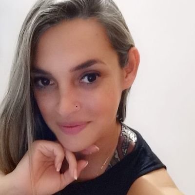 luciacnelg's profile picture.