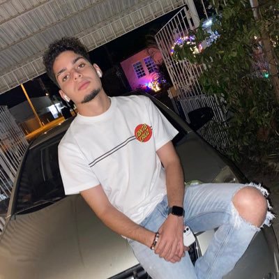 UIPR 🐯,just vibing ✨ Black label 🍻 Monarca🦋 Making money💸 snap: luisma11