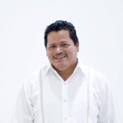 Aspirante a precandidato por la Diputación Federal del IV Distrito en Cancún Q.Roo.
Mensaje dirigido a militantes y simpatizantes de MORENA.