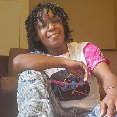 Jess Pugh (TooFreshJess) Twitter