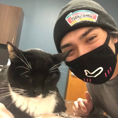 voyded's profile picture. I’m 6ft