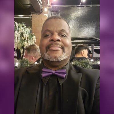 Host of The Southside Unicorn Show
Contributor @PoliticalVan
https://t.co/U0HOPbT4p0… https://t.co/Ue6lPNGjX3