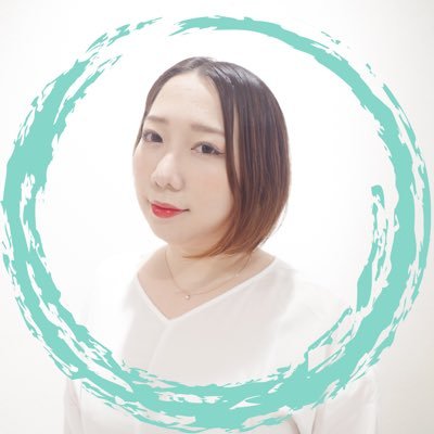 マーリエ ロミロミサロン元住吉|セラピスト10年目|骨ロミスクール講師|フラスタジオヒナノ旗の台講師|骨格矯正×ロミロミ×ホットストーン|CBD販売 | スリランカに半年住んでた経験からカレー好きである🍛英語はノリで話せると思ってる🥸