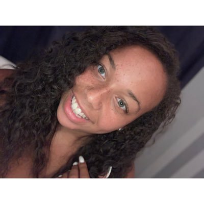 🇬🇧🇧🇧🇲🇸 ♋️|28 ❤️|Single 🏠|Worcester 👻|armanii_jadee 📸|armanii_jadee👩🏽🎓|Graduated For designer inspired fragrances @scentsby_armani on insta&FB