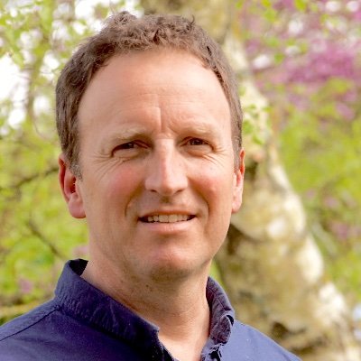 F_BROSS's profile picture. 👨‍Communication manager - local economy strategist  #Communication #strategist #SciencesPo #économie #CharenteMaritime #Pyrénées #paragliding #sailing