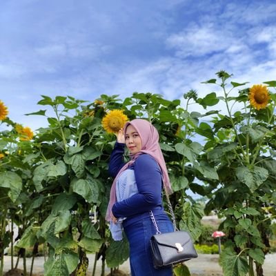 Kat sini aku share
Pengalaman aku 🌼
Strong girl🌹
20 series to young to start
A new life🥀