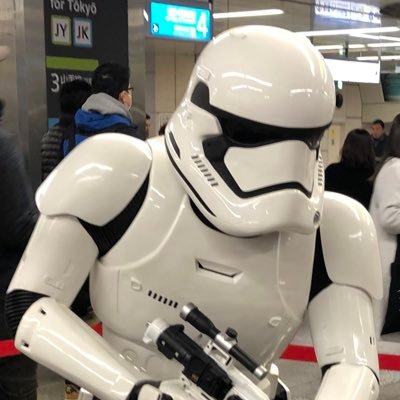 2019年にADHDと診断されたサラリーマンです。沢山異動、1度の出向してます😊会社では、何故か仕事が出来ると思われています。日々モヤモヤを持ち、無理して社会に溶け込んでいる生き様を見て欲しいです。50までにFIRE目指す。今年の目標は、手取4割投資、息子と英語勉強、生活を全てルーティン化、会社で自分の事業を作る。