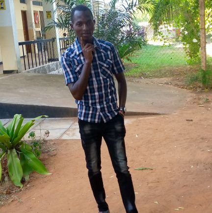 JohnKya34965422's profile picture. na