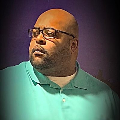 Dorian Staunton Sr (D.Senior) is an ordained pastor and Christian Hip Hop artist from Cincinnati,Oh.