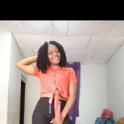 MbeShallom's profile picture. 