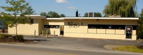 Syracuse's Best Wings! Full Menu with alot of favorites...Hometown bar where everybody knows your name!