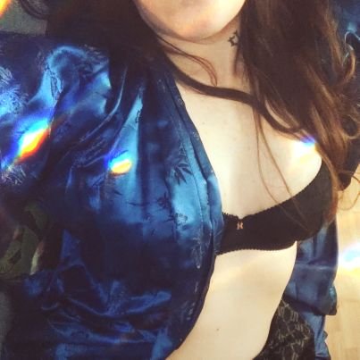 vivian_xoxoxoxo's profile picture. 💋18+💋 PVD/NYC🍑
P411# P360421💅 MATURE sexy n3rd with a tite pv$$y 😋 a$$? Fat 😈  can b ur angel or ur devil 😎 for booking: https://t.co/f6ITewmkzT