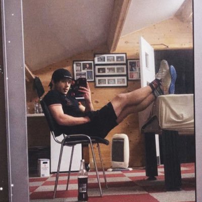 Brandon16619243's profile picture. bleugh .