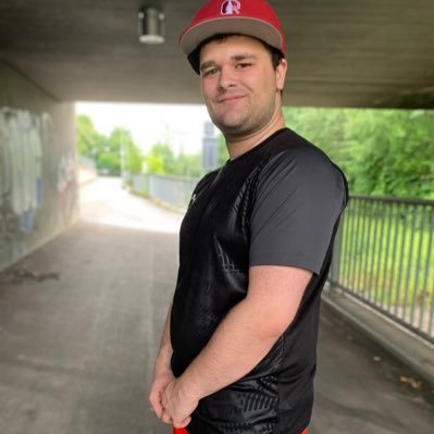 ChrisGregor96's profile picture. Hi