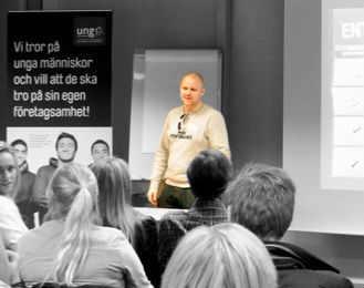 Ma_gnus's profile picture. Regionchef för Ung Företagsamhet i Södermanland.
http://t.co/MOWHtK017f