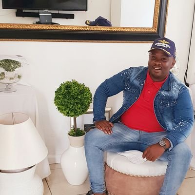 Taurean| Am a Loyal friend and a faithfull enemy| Business Management graduate🎓|
https://t.co/S7TAcBuDIc Bandile longman
