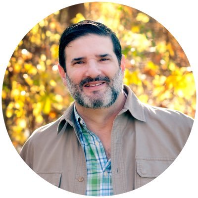Left IBM in 2017 to start Conversion, an agency specializing in PR, Marketing & Influencer Relations for B2B tech leaders. Most important role = being a dad x3