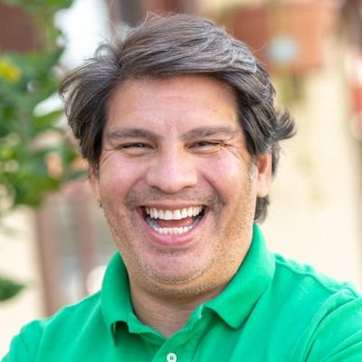 dickarelli's profile picture. Football, food and friends are my passion - maybe a little magic too.