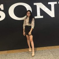 Lilly Bloom (@lillybl95942401) 's Twitter Profile
