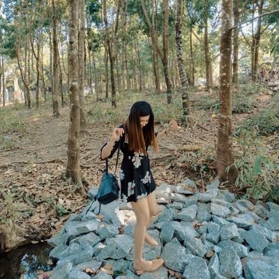 Burmese Girl 💛