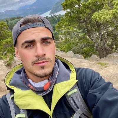 Me cae bien la gente que no intenta caerle bien a nadie