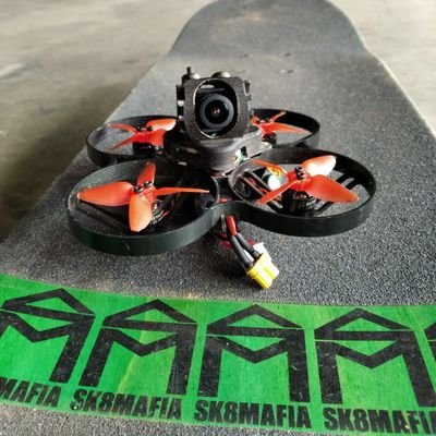 skateboardins's profile picture. i💗skateboarding and fpv 🛹🤖🍷