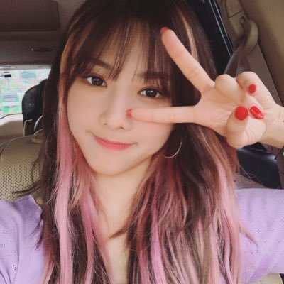Stan Dreamcatcher and Loona for clean skin *¨*• ♡ || INFP || she/her || 17 ✨ Somnia , Orbit , Atiny , Wiz*one , Neverland , Reveluv , Once , Blink & more ~ 🌸