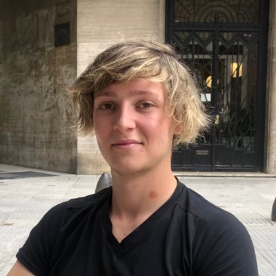 Sueño con una Argentina cada día mas libre. Trabajo todos los días para alcanzarla. 24 años. Orgulloso de ser argentino🇦🇷