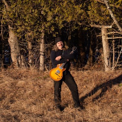 Music that blends Rock & Country and reaches deep down into the hearts of those who listen.