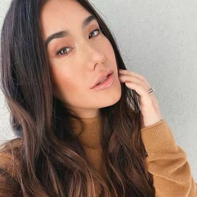 Eva Eva