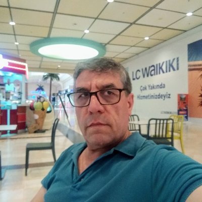 Bir tebessümün et tüm dünya bahara evrilsin.
Söz benimse sevabı da günahı da bedenimdir.