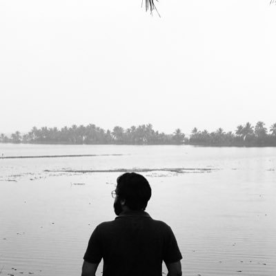 iamunnianil's profile picture. Don’t follow me because I don’t even know where I’m going