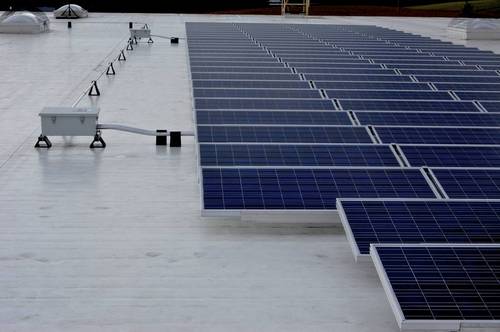 Rob Garrity, founder Finlo solar powers. Since 2001, developing solar electric systems throughout the US. Finlo custom builds expert solar teams.