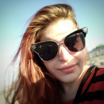 _lemmonpie's profile picture. Social Media nerd, Cat Mom, juego a los Sims y me gusta cocinar💖