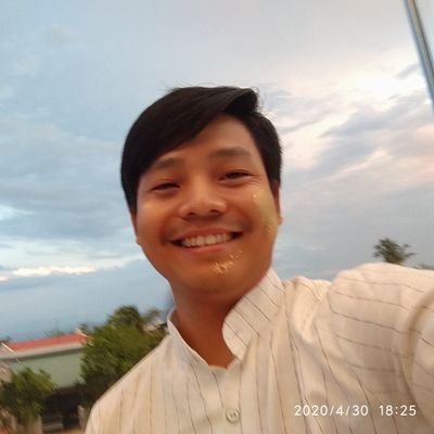 ဘယ်သူ့ကိုမှအားမကိုးပါနဲ့ အမှောင်ထဲရောက်နေချိန်မှာ သင့်အရိပ်တောင် သင့်ဘေးမရှိပါဘူး