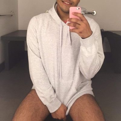 ozymandiasvoyeu's profile picture. 