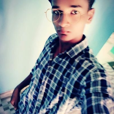 NEVER IN YOUR LIFE💔 COMPARE YOUOSELF👣। अपने आप को कभी किसी से कम मत समक्षना दोस्त।JO TUM KAR SHTE HO KIS. KA BAAP NAHI KAR SAKTA 🙏