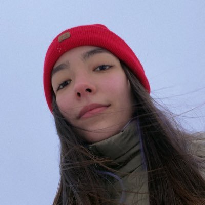 aleesegnini's profile picture. 