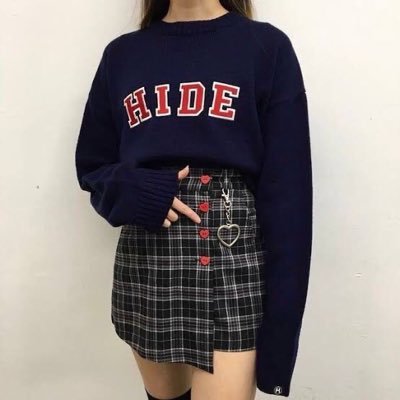 aestheticoutfis's profile picture. 