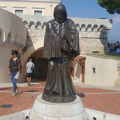 stojakovski's profile picture. Panker & Rent-a-Graficki Dizajner, Apatrid, Ateista,
Enbecin - borac protiv žvala