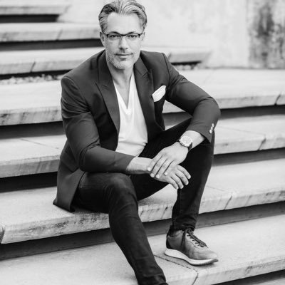 thrivewithmatt's profile picture. I practice sustainable Business, Brand, and People integration through Change, Culture, Science, Technology and Psychology.